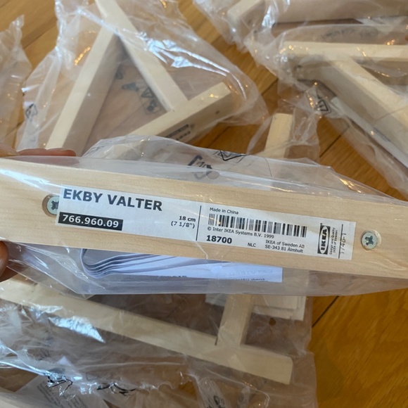 Ikea Ekby Valter shelf brackets x 4 new, sold as a set - Picture 2 of 8